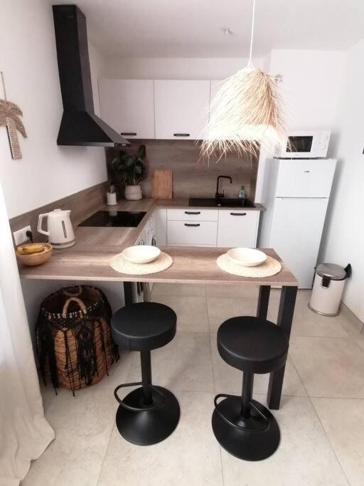Superbe Studio Ethnique Lägenhet Hyères Exteriör bild